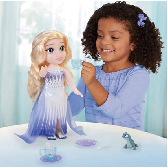 Disney Frozen Treat Time With Elsa & Bruni Doll - Picture 6 of 6
